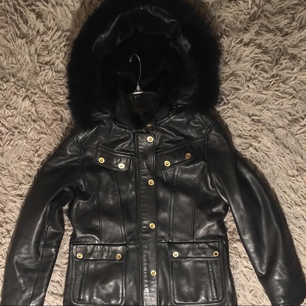 Gorgeous Mid Hip Lamb Skin Leather Coat!